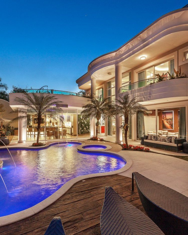 30+Luxurious Swimming Pool Design Ideas For Your Home