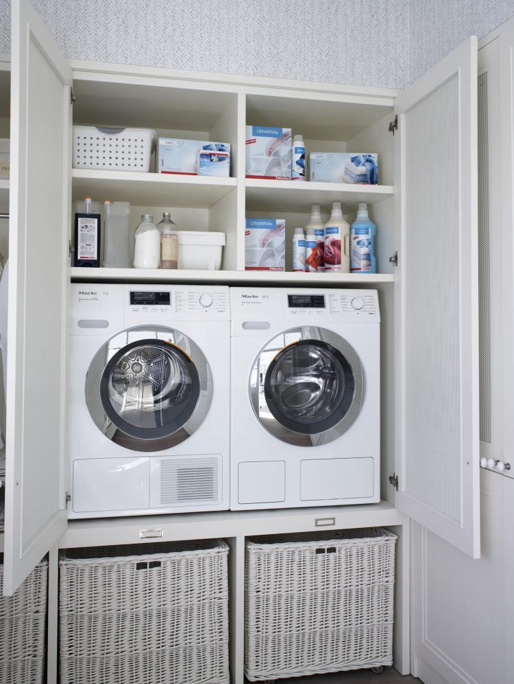 Lovely And Functional Laundry Room Ideas