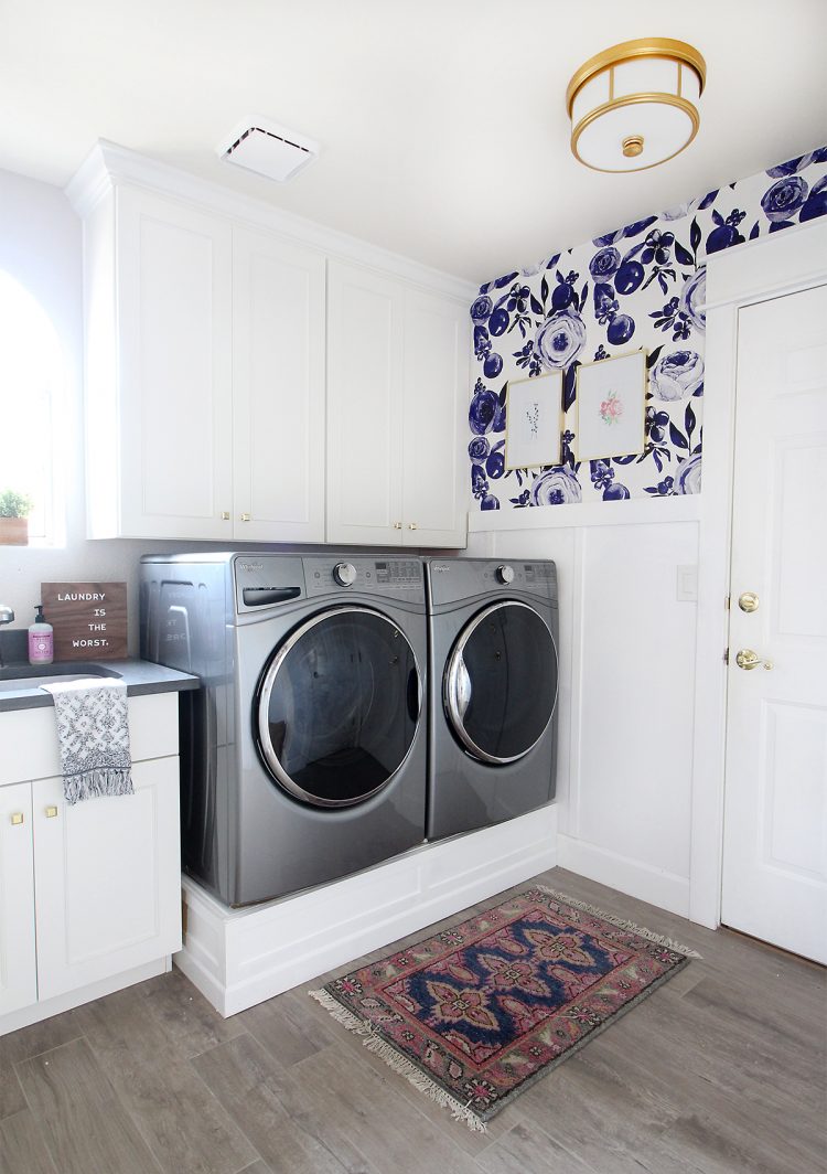 Lovely And Functional Laundry Room Ideas