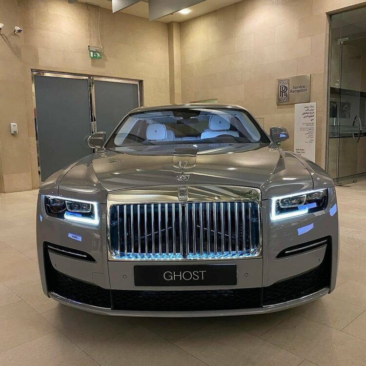 30 Most Beautiful And Best New Rolls Royce Ghost Cars