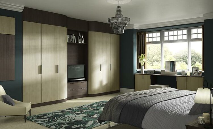 Cool Bedroom Wardrobe Cabinets With Wooden Finishes