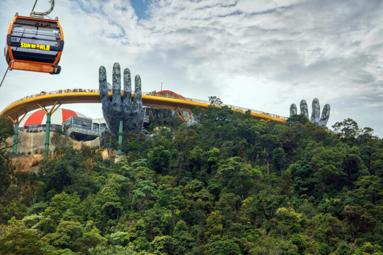 This Incredible Vietnam Bridge Looks like It’s from ‘Lord Of The Rings’