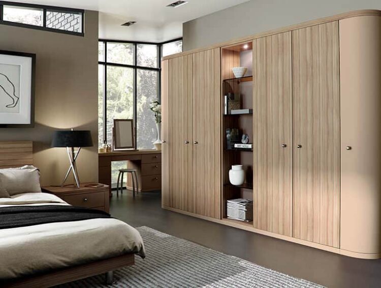 Cool Bedroom Wardrobe Cabinets With Wooden Finishes