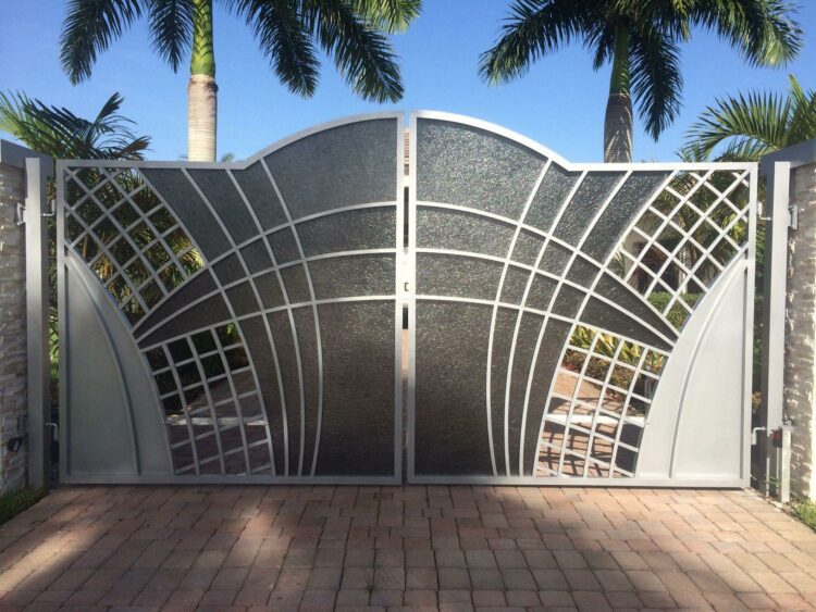 Amazing Iron Gate Design Ideas