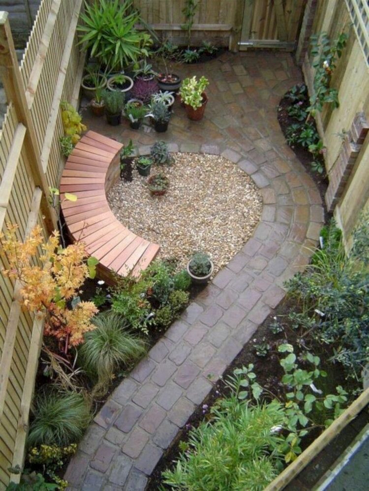 30 Vibrant Small Garden To Inspire You