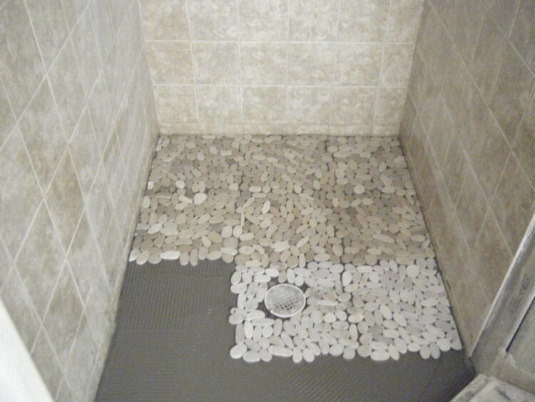 Amazing DIY Adding Glass Flooring With Pebble In Your Home