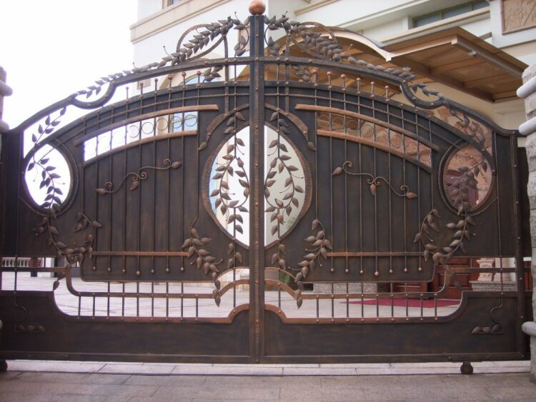 Amazing Iron Gate Design Ideas