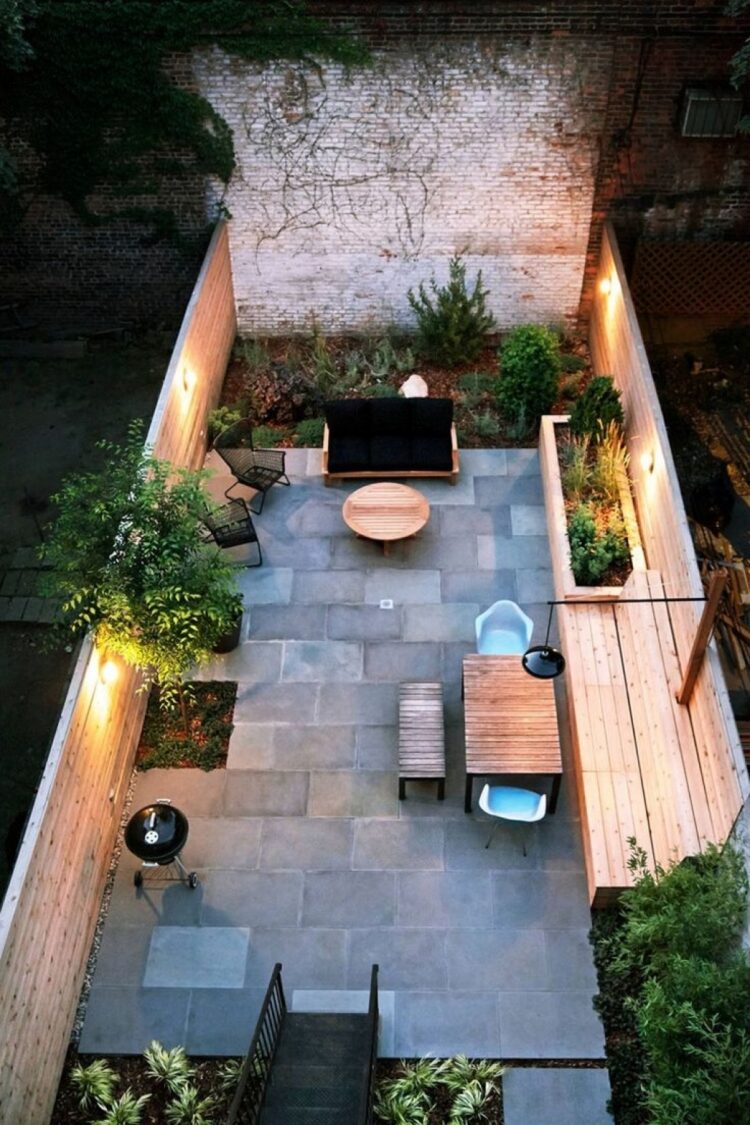 30 Vibrant Small Garden To Inspire You